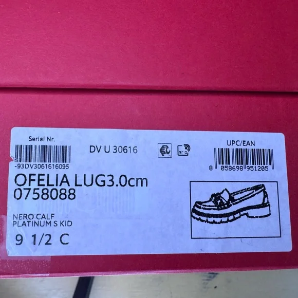 FERAGAMO Ofelia Lug Black Leather Loafers - Picture 10 of 14